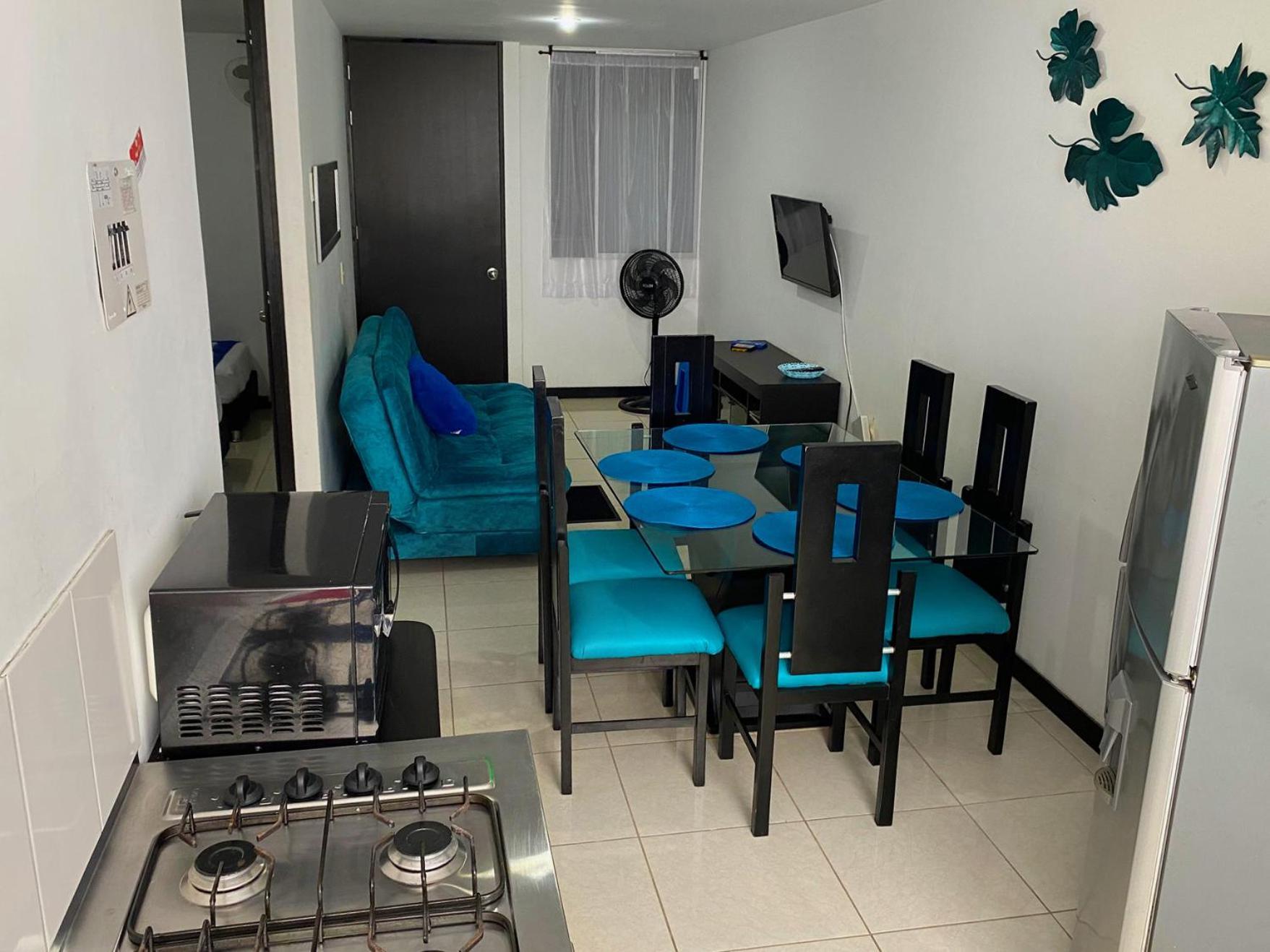 Primer Piso Cerca Parque Del Cafe *